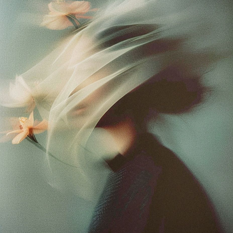 Maya Lorne